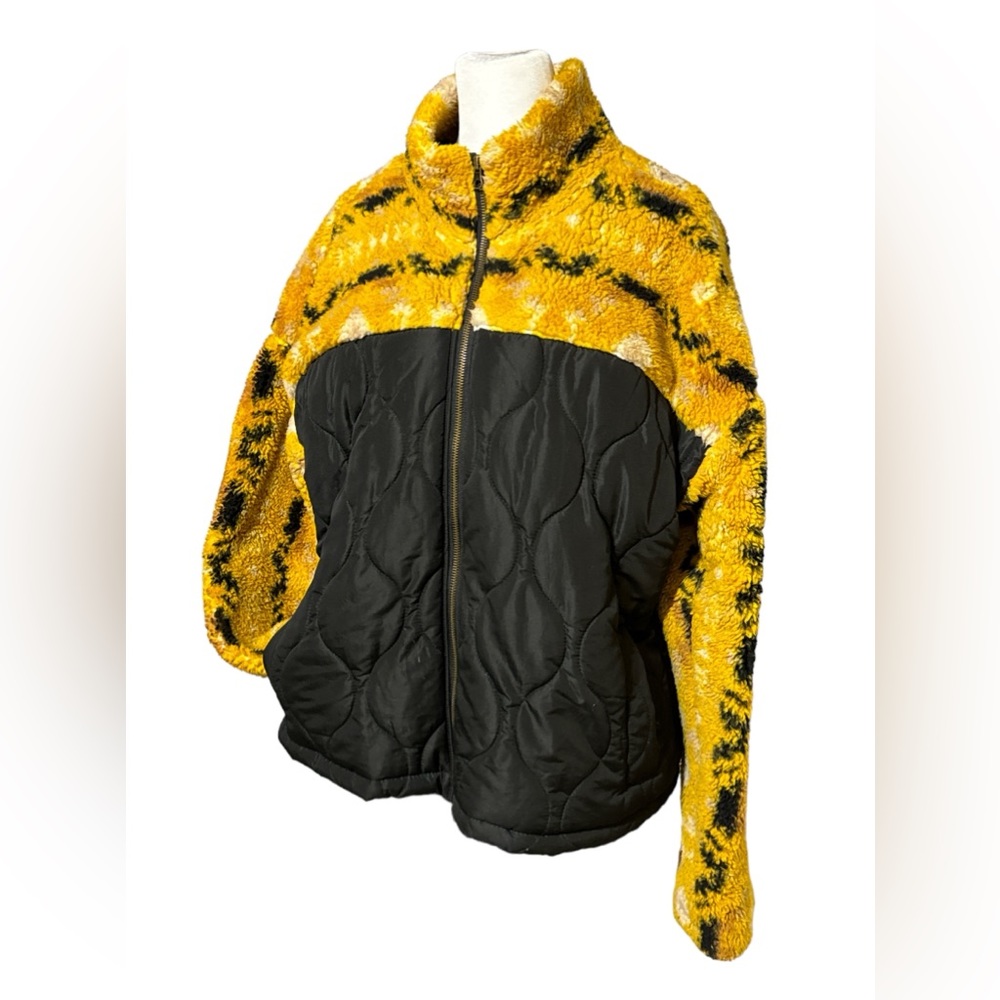 Thread & Supply Sherpa Full Zip Jacket, Women’s Sz L, Quilted Nylon, Black/Gold